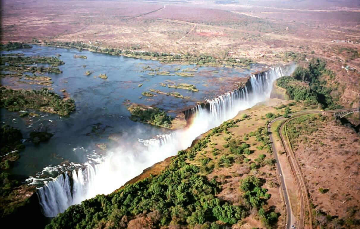 Flatdog Lodge Victoria Falls Exterior foto